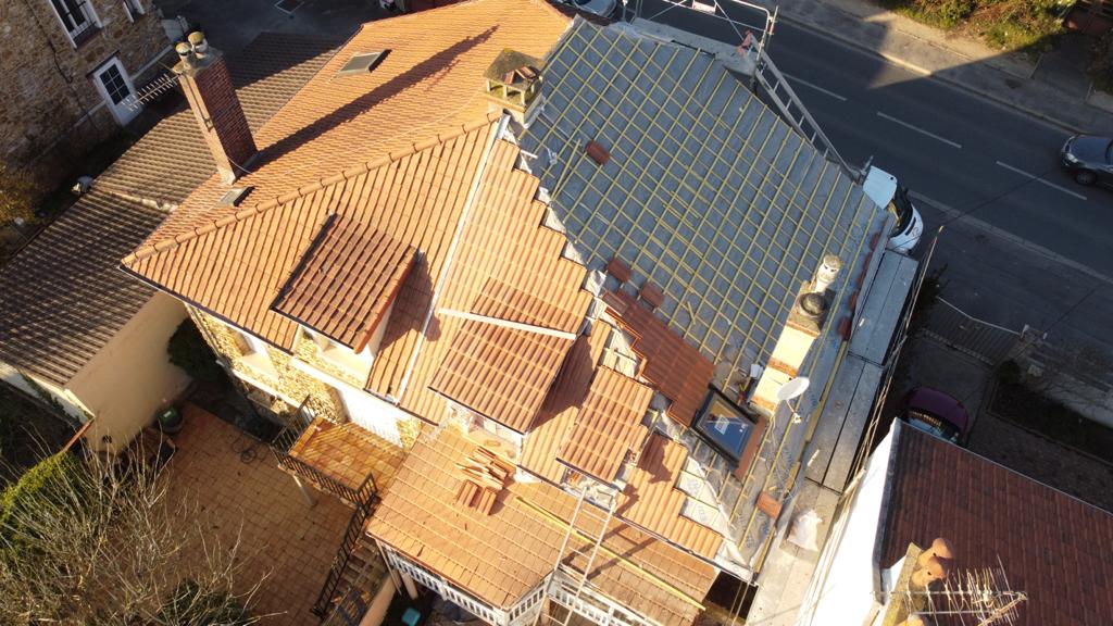 travaux de recouvrement de toit par MC Toiture Couvreur 77